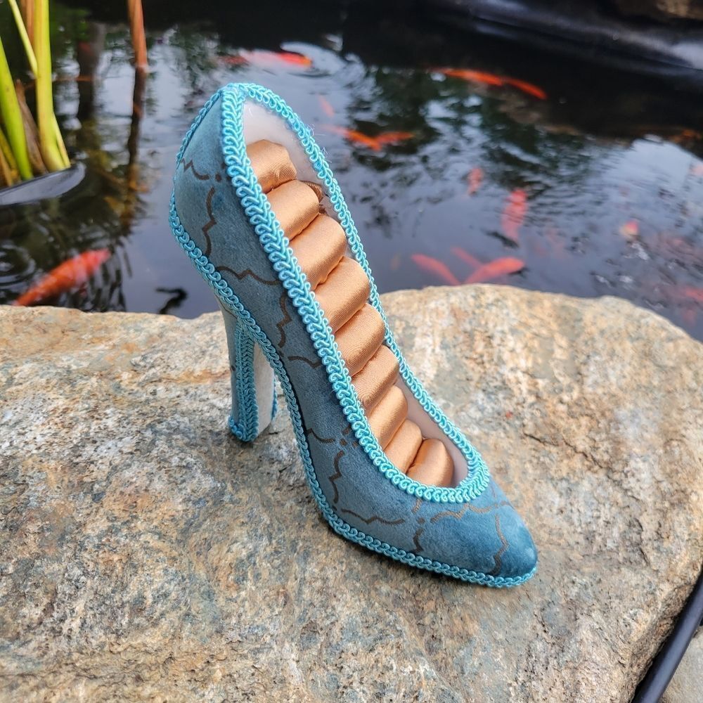 High-Heeled Jewelry Holder